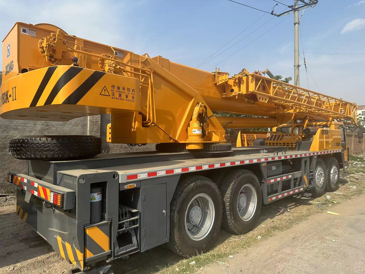 XCMG QY80K used 80ton truck crane - Allterrängkran: bild 2 XCMG QY80K used 80ton truck crane - Allterrängkran: bild 2