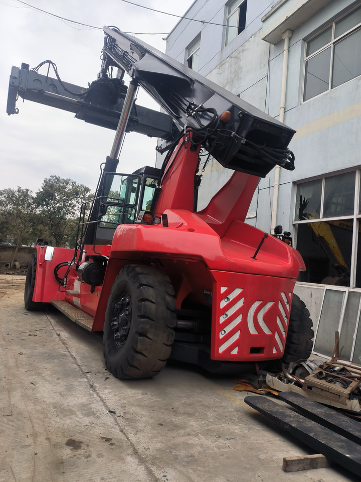Kalmar DRF450 Used Reach stacker/Container forklift - Reachstacker: bild 2 Kalmar DRF450 Used Reach stacker/Container forklift - Reachstacker: bild 2