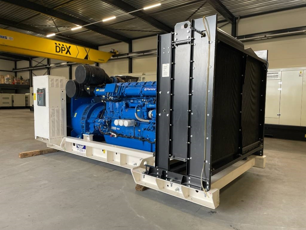 FG Wilson P1250-1 - 1250 kVA Open Genset - DPX-16028-O - Elgenerator: bild 5 FG Wilson P1250-1 - 1250 kVA Open Genset - DPX-16028-O - Elgenerator: bild 5
