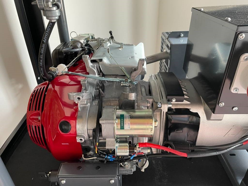 Leasa Honda FH9220TWE - 8.7 kVA generator - DPX-17965 Honda FH9220TWE - 8.7 kVA generator - DPX-17965: bild 6 Leasa Honda FH9220TWE - 8.7 kVA generator - DPX-17965 Honda FH9220TWE - 8.7 kVA generator - DPX-17965: bild 6