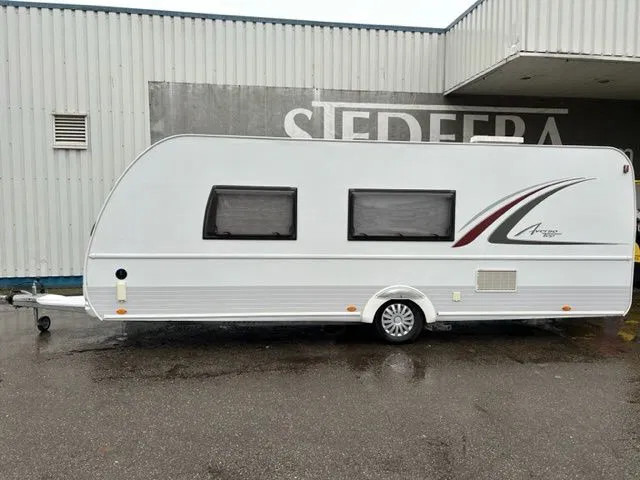 Bürstner Averso Top 545 TS - Husvagn: bild 2 Bürstner Averso Top 545 TS - Husvagn: bild 2