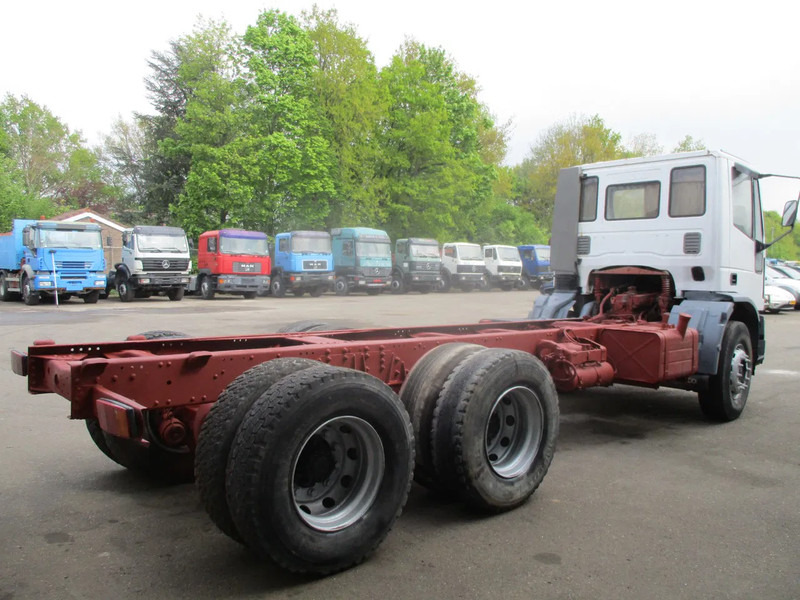 Iveco Eurotrakker 260 E 34 , Manual , 6x4 , Euro 2 - Chassi lastbil: bild 3 Iveco Eurotrakker 260 E 34 , Manual , 6x4 , Euro 2 - Chassi lastbil: bild 3