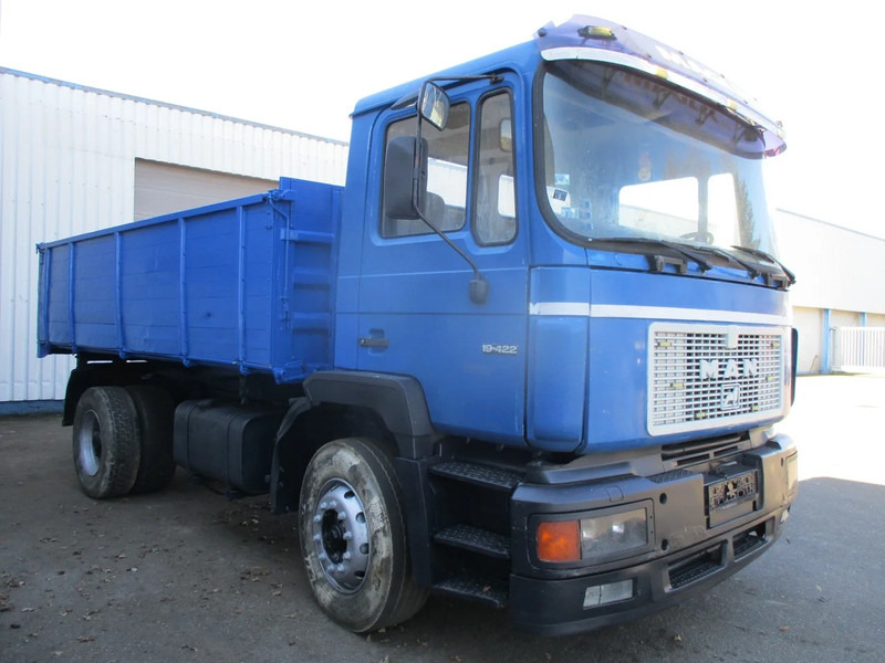 MAN 19.422 , Manual , 3 way tipper , Spring suspension - Tippbil lastbil: bild 4 MAN 19.422 , Manual , 3 way tipper , Spring suspension - Tippbil lastbil: bild 4