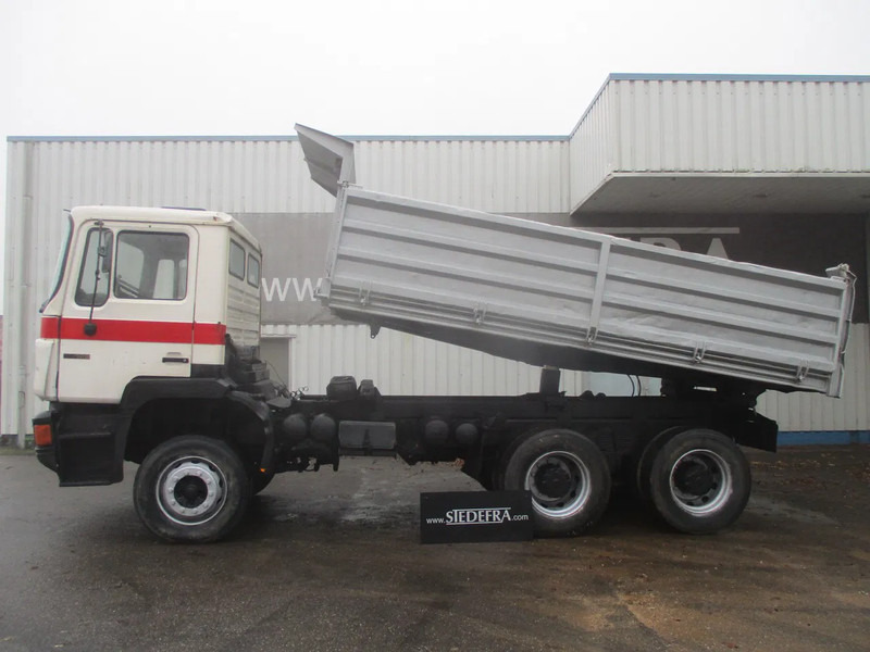 MAN 26 322 ZF Manual , 6x4 , 3 way tipper , Spring suspension - Tippbil lastbil: bild 2 MAN 26 322 ZF Manual , 6x4 , 3 way tipper , Spring suspension - Tippbil lastbil: bild 2