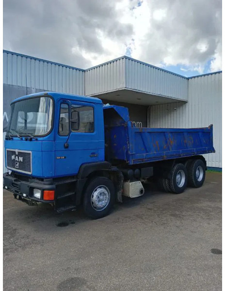 MAN F2000 , 32-322 , 6x4 , ZF Manual , Tipper , Spring Suspension - Tippbil lastbil: bild 5 MAN F2000 , 32-322 , 6x4 , ZF Manual , Tipper , Spring Suspension - Tippbil lastbil: bild 5