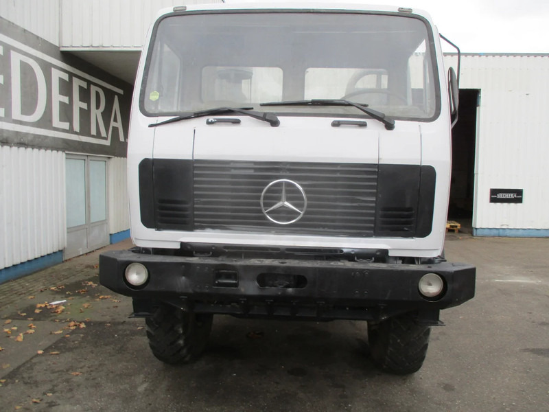 Mercedes-Benz FAP 2026 , V8 , 6x6 , ZF Manual , Spring suspension , ex - Flakbil: bild 5 Mercedes-Benz FAP 2026 , V8 , 6x6 , ZF Manual , Spring suspension , ex - Flakbil: bild 5