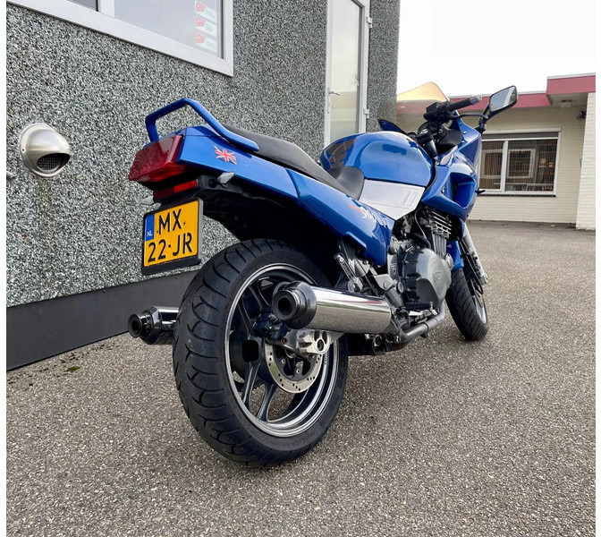 Triumph SPRINT 900 - Motorcykel: bild 4 Triumph SPRINT 900 - Motorcykel: bild 4