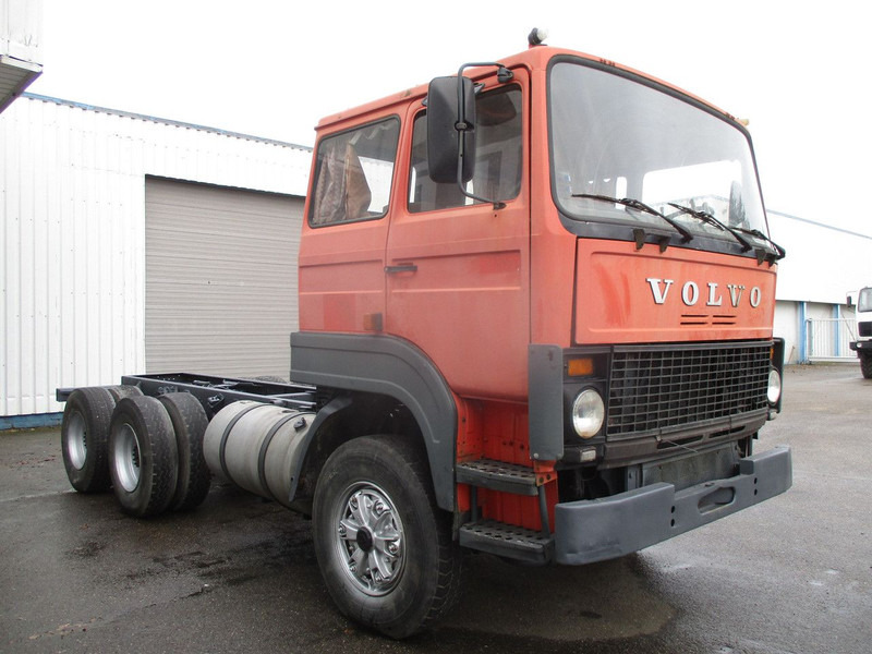 Volvo F7 , 6x4 , Manual , Euro 1 , Telma Retarder , Spring suspension - Chassi lastbil: bild 4 Volvo F7 , 6x4 , Manual , Euro 1 , Telma Retarder , Spring suspension - Chassi lastbil: bild 4