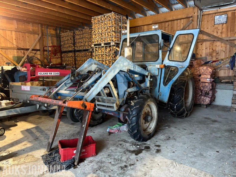 1980 Ford Reparasjonsobjekt - Traktor: bild 1 1980 Ford Reparasjonsobjekt - Traktor: bild 1