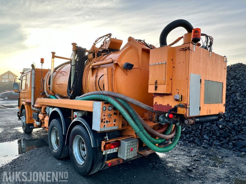 1984 Scania P112H 6X2 LSlamsuger / Sugebil – Motorredskap - Sugbil: bild 3 1984 Scania P112H 6X2 LSlamsuger / Sugebil – Motorredskap - Sugbil: bild 3