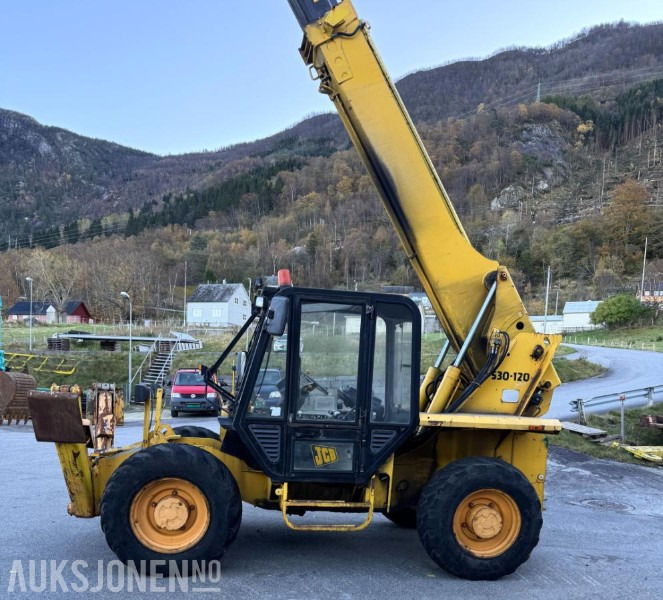 1992 JCB 530-120 Teleskoplaster - Pallegaffel - Brøyteskjær - Timer: 8246 - Teleskoplastar: bild 2 1992 JCB 530-120 Teleskoplaster - Pallegaffel - Brøyteskjær - Timer: 8246 - Teleskoplastar: bild 2