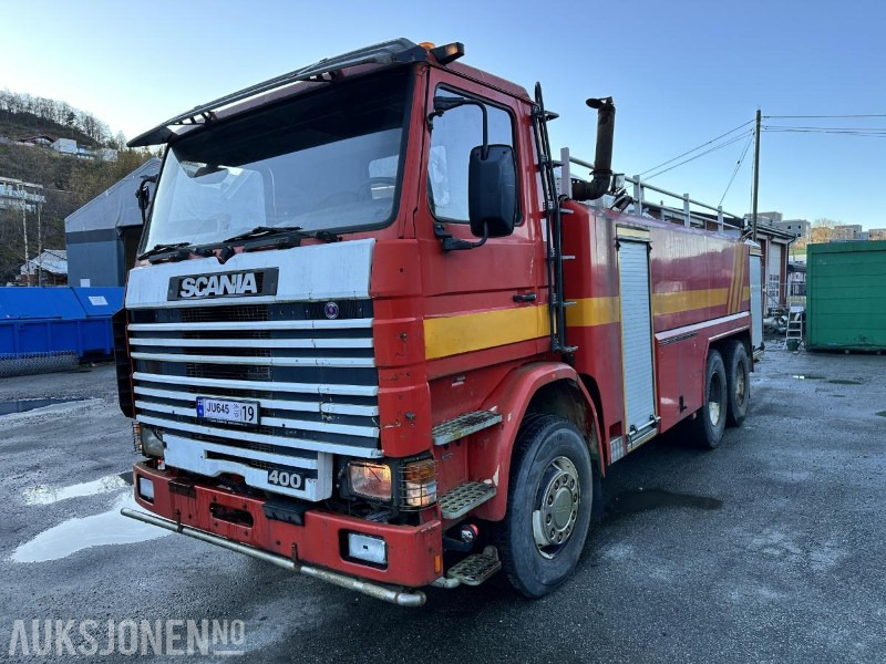 1992 Scania R 113ML - 400 6X2 Tankbil/Brannbil med vannkanon - Repobjekt, 553874km - Släck/ Räddningsvagn: bild 1 1992 Scania R 113ML - 400 6X2 Tankbil/Brannbil med vannkanon - Repobjekt, 553874km - Släck/ Räddningsvagn: bild 1