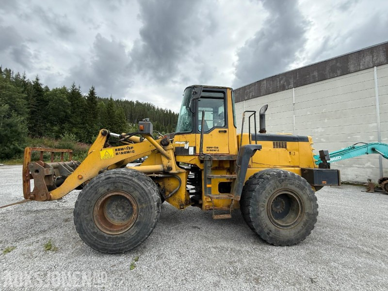 1997 Komatsu WA320-3H hjullaster - Hjullastare: bild 1 1997 Komatsu WA320-3H hjullaster - Hjullastare: bild 1