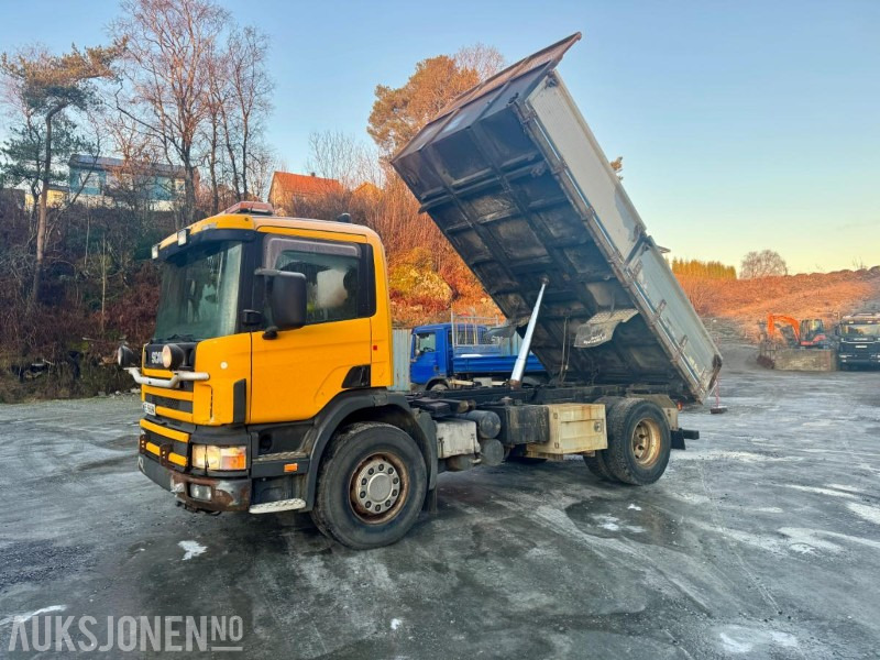 1998 Scania P-serie - 4x2 - Tippbil - Eu-godkjent til 08/26 - Km: 335523 - Tippbil lastbil: bild 2 1998 Scania P-serie - 4x2 - Tippbil - Eu-godkjent til 08/26 - Km: 335523 - Tippbil lastbil: bild 2