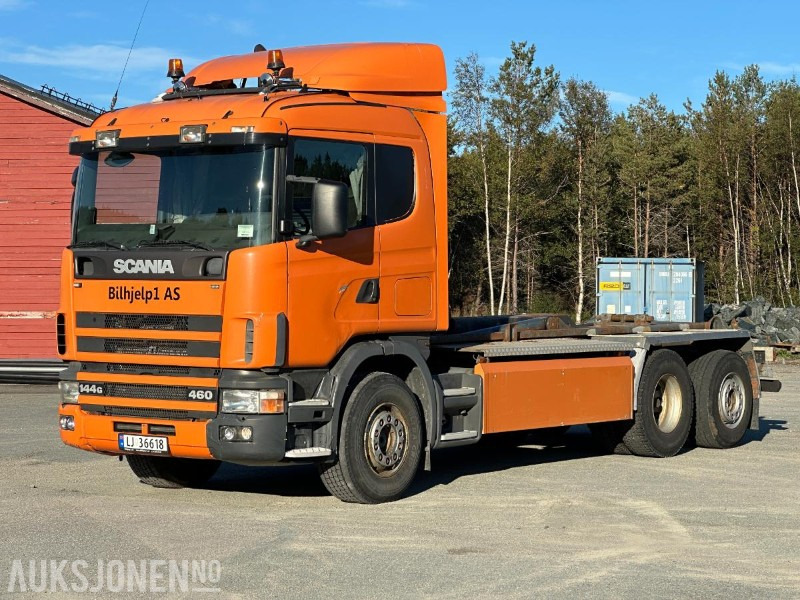 2000 Scania R 144 - 460 Krokbil - Lastväxlare lastbil: bild 1 2000 Scania R 144 - 460 Krokbil - Lastväxlare lastbil: bild 1