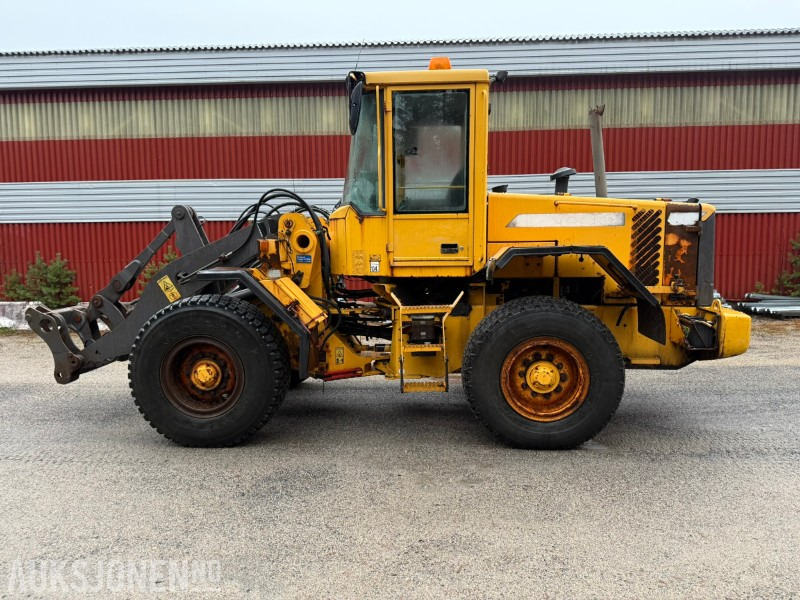 Hjullastare 2002 Volvo L70D Hjullaster – Hydraulisk HK-feste – 3 og 4. funksjon: bild 9 Hjullastare 2002 Volvo L70D Hjullaster – Hydraulisk HK-feste – 3 og 4. funksjon: bild 9