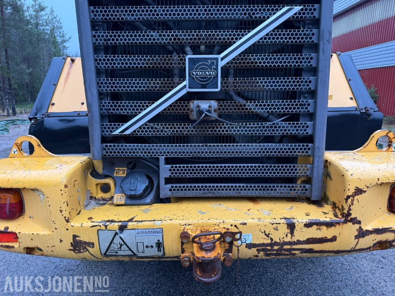 Hjullastare 2002 Volvo L70D Hjullaster – Hydraulisk HK-feste – 3 og 4. funksjon: bild 27 Hjullastare 2002 Volvo L70D Hjullaster – Hydraulisk HK-feste – 3 og 4. funksjon: bild 27