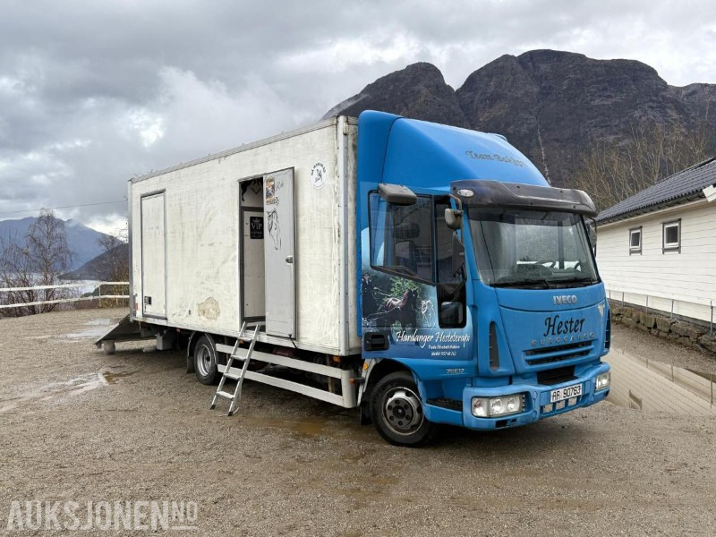 2004 Iveco Eurocargo hestebil - Djurtransport lastbil: bild 2 2004 Iveco Eurocargo hestebil - Djurtransport lastbil: bild 2
