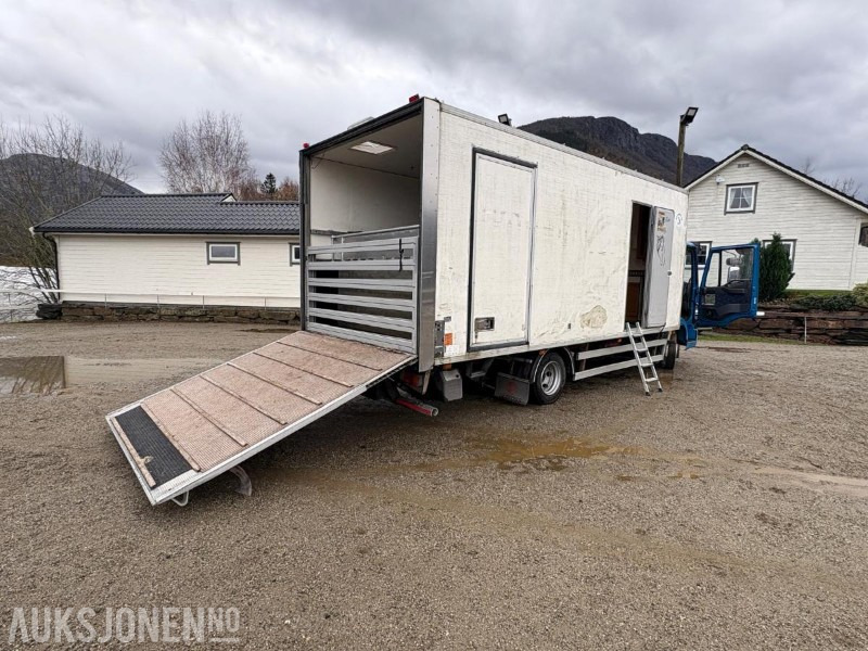 2004 Iveco Eurocargo hestebil - Djurtransport lastbil: bild 3 2004 Iveco Eurocargo hestebil - Djurtransport lastbil: bild 3