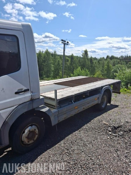 2004 Mercedes-Benz 4X2 ATEGO - Flakbil: bild 2 2004 Mercedes-Benz 4X2 ATEGO - Flakbil: bild 2