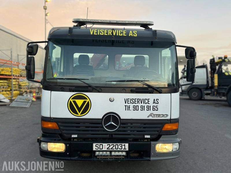 2004 Mercedes-Benz Atego 818/36 AT – Planbil med Fassi F60 kran – EU-godkjent til 02/2026 – Kjørbar - Kranbil: bild 2 2004 Mercedes-Benz Atego 818/36 AT – Planbil med Fassi F60 kran – EU-godkjent til 02/2026 – Kjørbar - Kranbil: bild 2