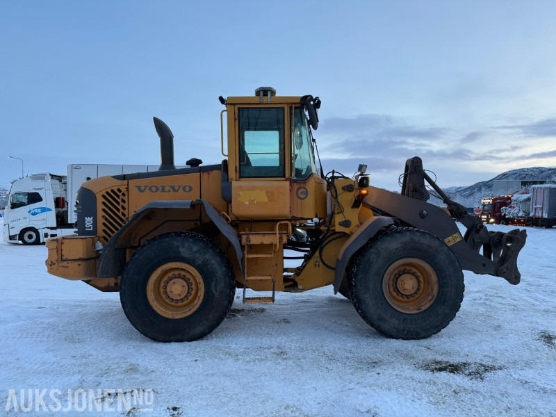 2004 Volvo L90E - Sentralsmøring - Ny motor - Hjullastare: bild 4 2004 Volvo L90E - Sentralsmøring - Ny motor - Hjullastare: bild 4