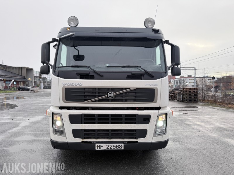 2005 Volvo FM12 420 6x2 kranbil med PM Series 8 kran - Kranbil: bild 2 2005 Volvo FM12 420 6x2 kranbil med PM Series 8 kran - Kranbil: bild 2