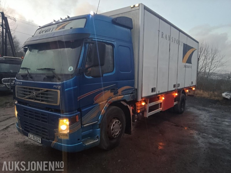 2005 Volvo FM9 - Lastbil med skåp: bild 1 2005 Volvo FM9 - Lastbil med skåp: bild 1
