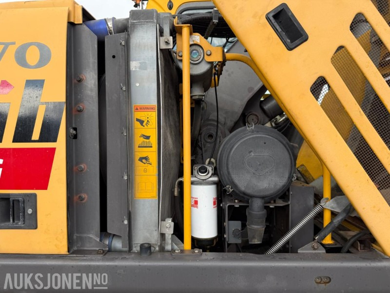 Grävmaskin 2006 Volvo EW140B Hjulgraver m/pallegaffel og skuff - Steelwrist tiltrotator.: bild 11