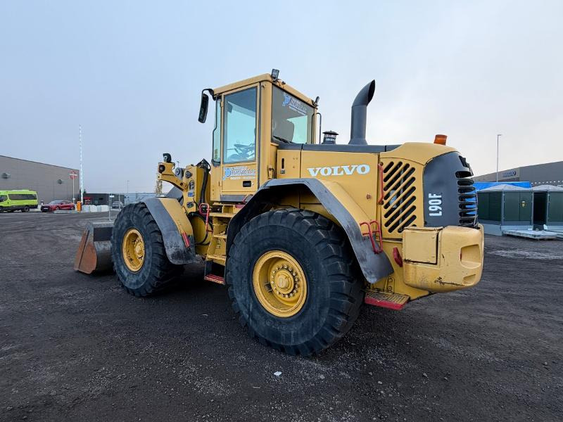 2006 Volvo L90E hjullaster - Sentralsmøring - Joystick - Tilleggshydraulikk - Stort BM Feste - Hjullastare: bild 3 2006 Volvo L90E hjullaster - Sentralsmøring - Joystick - Tilleggshydraulikk - Stort BM Feste - Hjullastare: bild 3