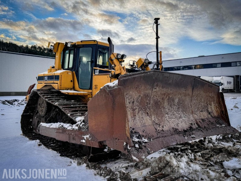 2007 Cat D6R III LGP Dozer / Bulldozer - Topcon GX-60 maskinstyring - ripper - 2 sett belter - Entreprenadutrustning: bild 3 2007 Cat D6R III LGP Dozer / Bulldozer - Topcon GX-60 maskinstyring - ripper - 2 sett belter - Entreprenadutrustning: bild 3