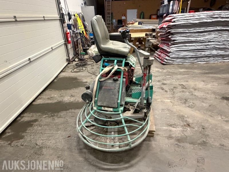 2007 Whiteman JWN glattemaskin 90 cm - Entreprenadutrustning: bild 4 2007 Whiteman JWN glattemaskin 90 cm - Entreprenadutrustning: bild 4