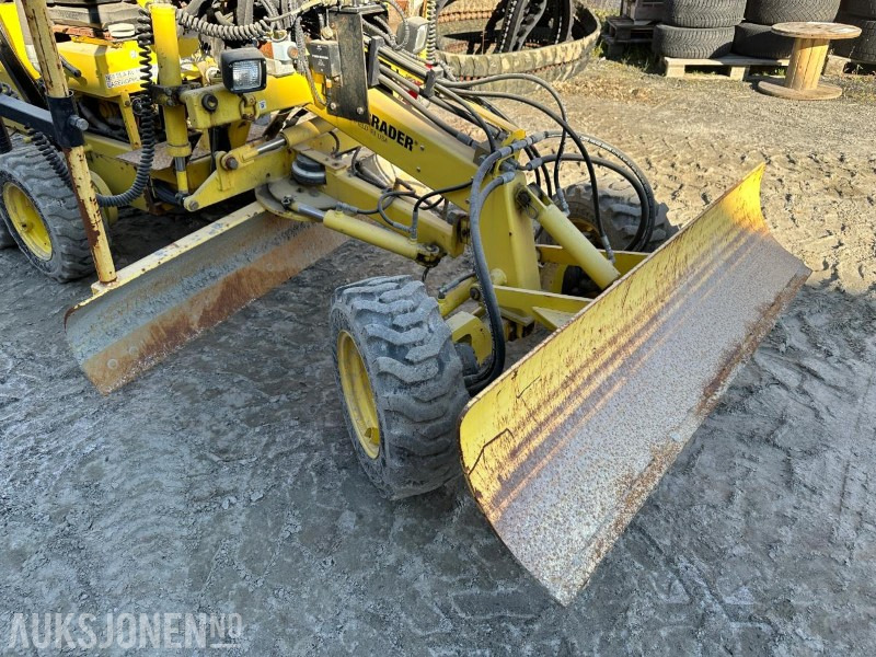 Entreprenadutrustning 2008 Laser Grader Høvel med maskinstyring og laser: bild 6 Entreprenadutrustning 2008 Laser Grader Høvel med maskinstyring og laser: bild 6