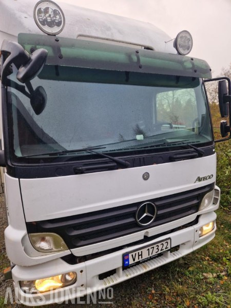 2009 Mercedes-Benz ATEGO 818L todelt skap Bodel Hengerfeste - Lastbil med skåp: bild 3 2009 Mercedes-Benz ATEGO 818L todelt skap Bodel Hengerfeste - Lastbil med skåp: bild 3