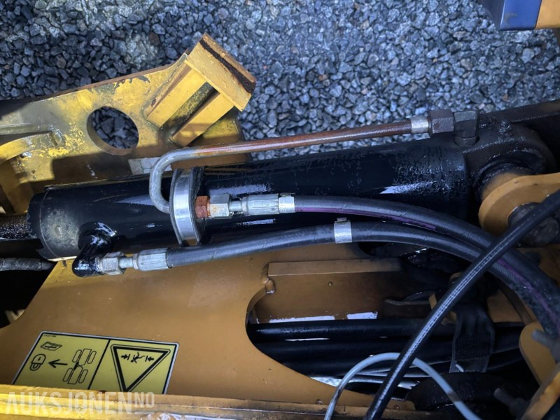 Hjullastare 2010 CAT 906H HJULLASTER. 1596TIMER. SKUFFE. TELLEFSDAL VPL PLOG. HOLMS FEIEKOST. CAT PALLEGAFFLER: bild 41 Hjullastare 2010 CAT 906H HJULLASTER. 1596TIMER. SKUFFE. TELLEFSDAL VPL PLOG. HOLMS FEIEKOST. CAT PALLEGAFFLER: bild 41