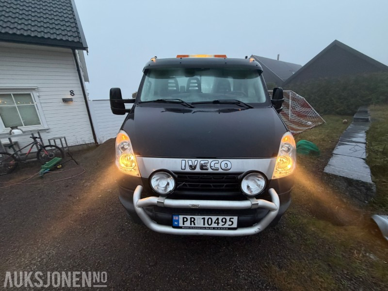 Tippbil lastbil 2012 Iveco Daily 70C17 EEV Tipp-Bil med HMF 152 T1 Kran - EU OK - 83312 km: bild 8 Tippbil lastbil 2012 Iveco Daily 70C17 EEV Tipp-Bil med HMF 152 T1 Kran - EU OK - 83312 km: bild 8