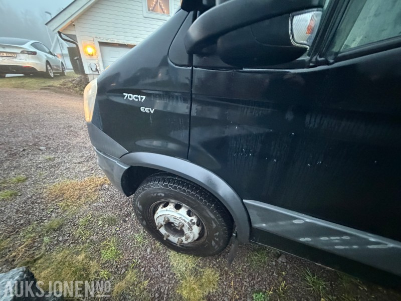 Tippbil lastbil 2012 Iveco Daily 70C17 EEV Tipp-Bil med HMF 152 T1 Kran - EU OK - 83312 km: bild 16 Tippbil lastbil 2012 Iveco Daily 70C17 EEV Tipp-Bil med HMF 152 T1 Kran - EU OK - 83312 km: bild 16