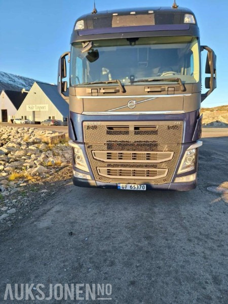 2014 Volvo FH540 6X2 Skapbil - Full sideåpning - Strøere - VBG - 697.000KM - Lastbil med skåp: bild 2 2014 Volvo FH540 6X2 Skapbil - Full sideåpning - Strøere - VBG - 697.000KM - Lastbil med skåp: bild 2