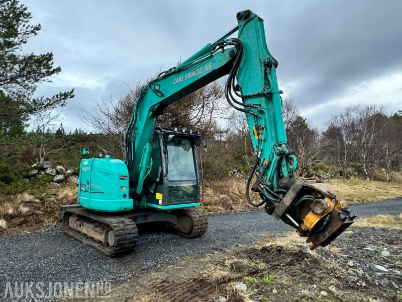 2016 Kobelco SK75SR-3E - 8,5 tonns gravemaskin med gummibelter - Tiltrotator - Pusskuffe - Bunkringspumpe - Sentralsmøring - Sertifisert - Grävmaskin: bild 3 2016 Kobelco SK75SR-3E - 8,5 tonns gravemaskin med gummibelter - Tiltrotator - Pusskuffe - Bunkringspumpe - Sentralsmøring - Sertifisert - Grävmaskin: bild 3
