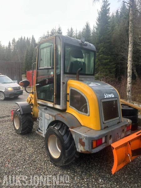 2017 Sino JN 908 minilaster - mva fritt - Kompaktlastare/ Slirstyrda lastare: bild 4 2017 Sino JN 908 minilaster - mva fritt - Kompaktlastare/ Slirstyrda lastare: bild 4