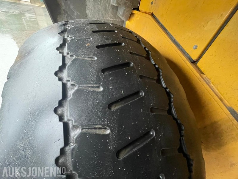 2018 Volvo 4 stk dekk uten felg - 4 stk Hjullaster hjul - Bridestone V-Steel Snow Wegde vsw 23.5 R25 - Entreprenadutrustning: bild 5 2018 Volvo 4 stk dekk uten felg - 4 stk Hjullaster hjul - Bridestone V-Steel Snow Wegde vsw 23.5 R25 - Entreprenadutrustning: bild 5