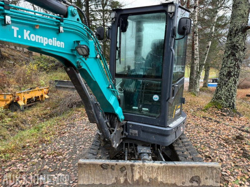 2022 Sunward SWE25UF m/3skuffer - Minigrävmaskin: bild 2 2022 Sunward SWE25UF m/3skuffer - Minigrävmaskin: bild 2