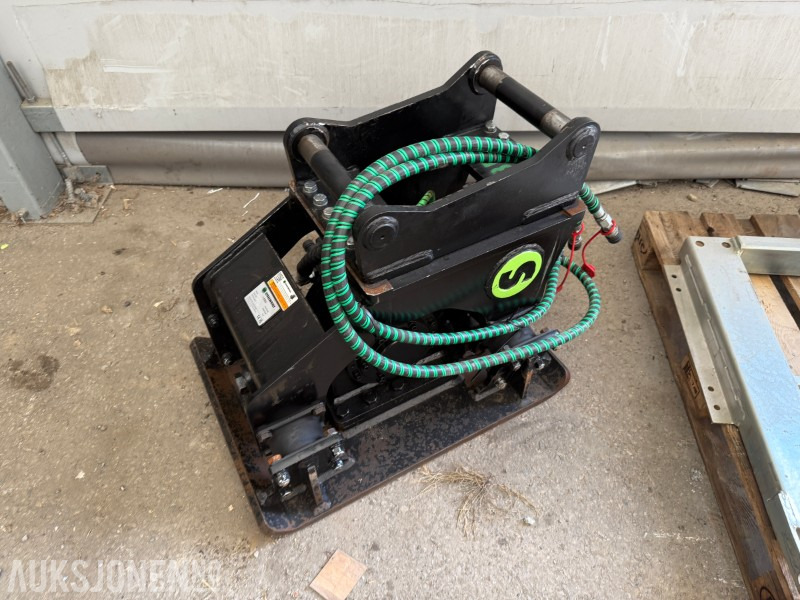 2023 Steelwrist HC40-S60 Markvibrator - Entreprenadutrustning: bild 1 2023 Steelwrist HC40-S60 Markvibrator - Entreprenadutrustning: bild 1