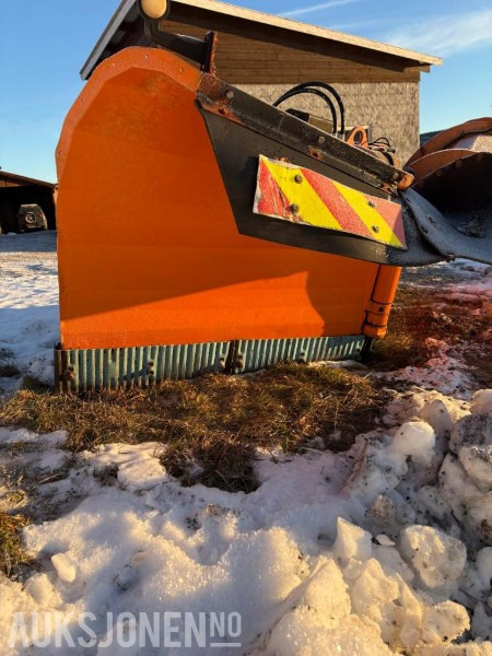 2011 Tellefsdal V90 2800 HK V-Plog - Lantbruksmaskiner: bild 2 2011 Tellefsdal V90 2800 HK V-Plog - Lantbruksmaskiner: bild 2