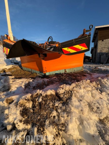 2011 Tellefsdal V90 2800 HK V-Plog - Lantbruksmaskiner: bild 1 2011 Tellefsdal V90 2800 HK V-Plog - Lantbruksmaskiner: bild 1