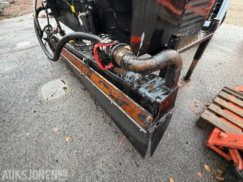 2019 Swemco TC 800 TU Traktorsprøyte - Lantbruksmaskiner: bild 4 2019 Swemco TC 800 TU Traktorsprøyte - Lantbruksmaskiner: bild 4