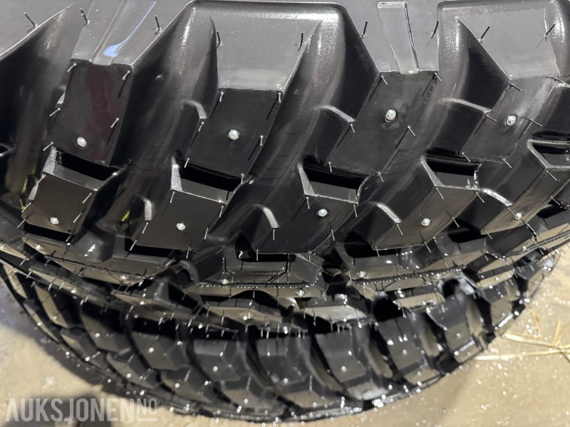 4 stk Fendt Nokian vinterhjul 480/80 R34 + 620/80 R42 med pigg - Lantbruksmaskiner: bild 4 4 stk Fendt Nokian vinterhjul 480/80 R34 + 620/80 R42 med pigg - Lantbruksmaskiner: bild 4