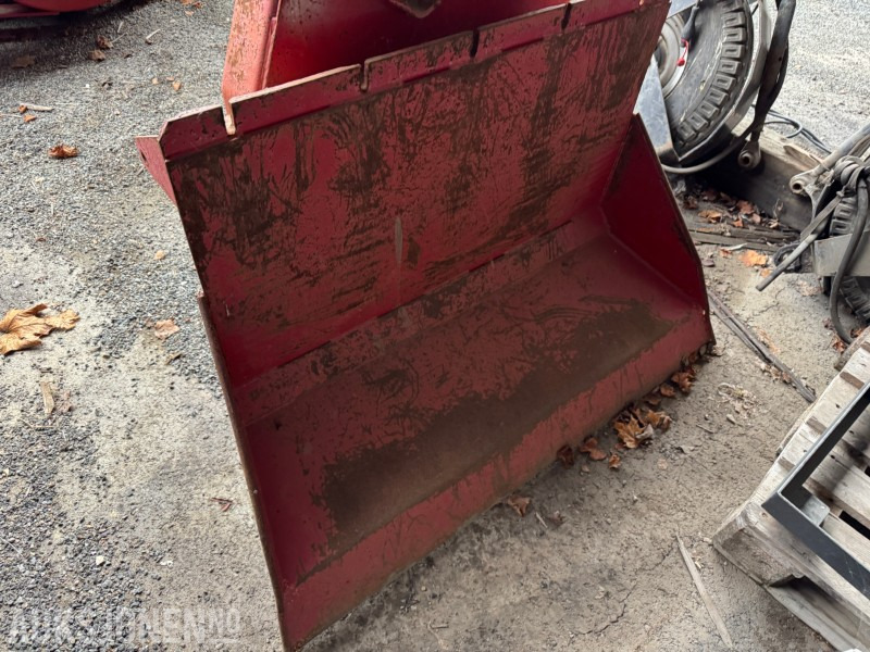 Vinsj for traktor med 3-punkt feste - Lantbruksmaskiner: bild 3 Vinsj for traktor med 3-punkt feste - Lantbruksmaskiner: bild 3