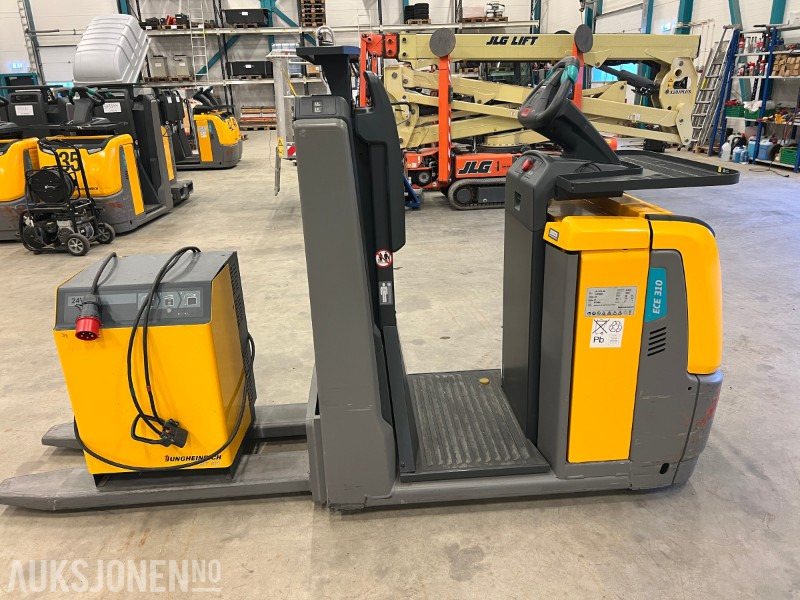 Materialhanteringsutrustning 2016 Jungheinrich ECE 310 HP: bild 8 Materialhanteringsutrustning 2016 Jungheinrich ECE 310 HP: bild 8