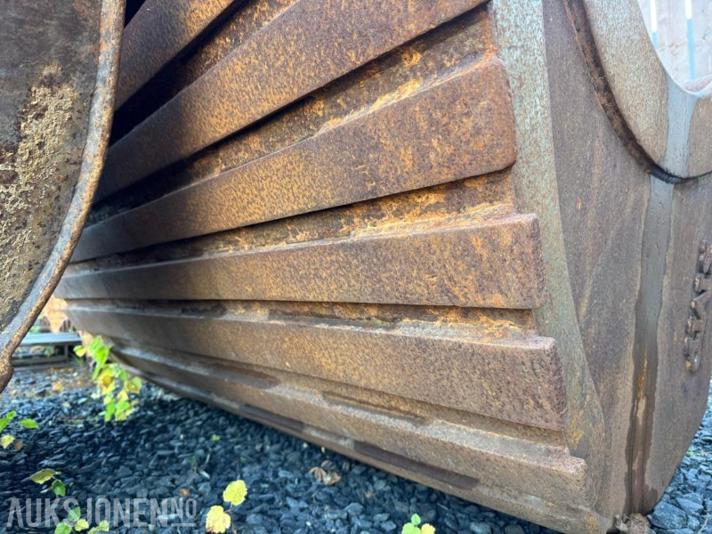 2015 SMP hydraulisk pusseskuffe G90 feste - Tillbehör för Byggmaskiner: bild 3 2015 SMP hydraulisk pusseskuffe G90 feste - Tillbehör för Byggmaskiner: bild 3